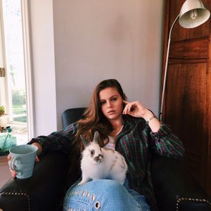 Meet your Posher, Madelaine